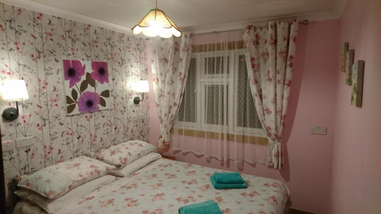Scotland Paradise Relax Accommodation By Shooting Club Kirriemuir Balintore  Exterior foto